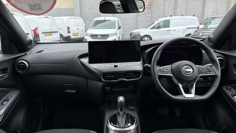 Nissan Juke 1.0 DiG-T N-Connecta 5dr DCT Petrol Hatchback